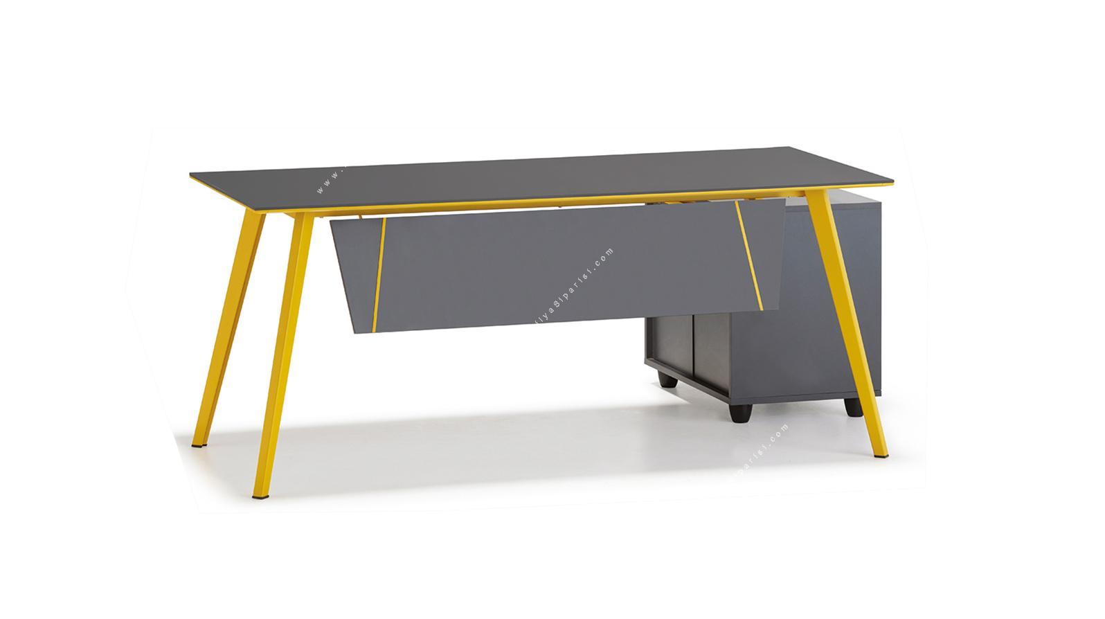 vega metal üç ayaklı çalışma masası 120cm